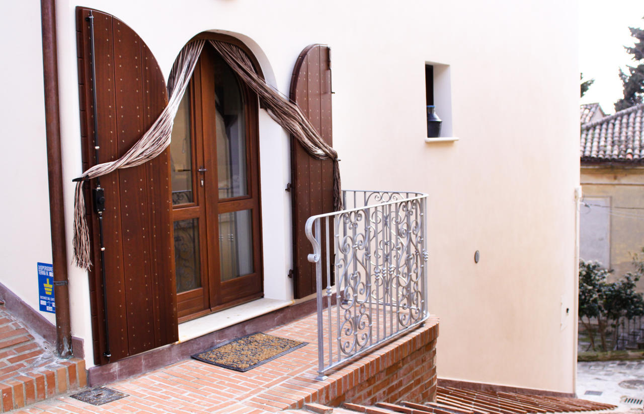 Agriturismo Pozzuolo Serrungarina Exterior foto